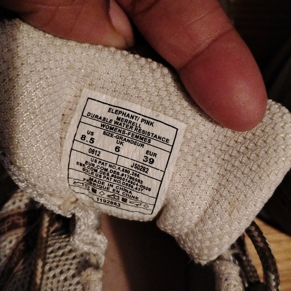 Walking/Hiking Sneakers - Picture 6 of 6